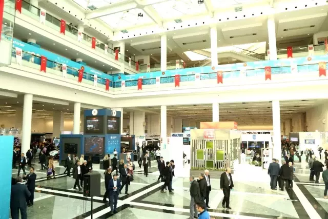 HKÜ, Ankara'da Düzenlenen Akıllı Şehirler kongresi ve seminerine katıldı