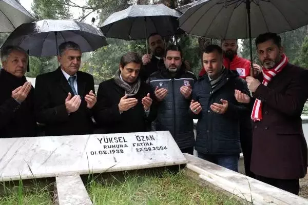 Samsunspor'dan 31 yıl önceki kazada ölenler için anma töreni