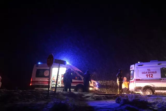 Sivas'ta otobüs şarampole indi: 7 yaralı Sivas'ta otobüs şarampole indi: 7 yaralı