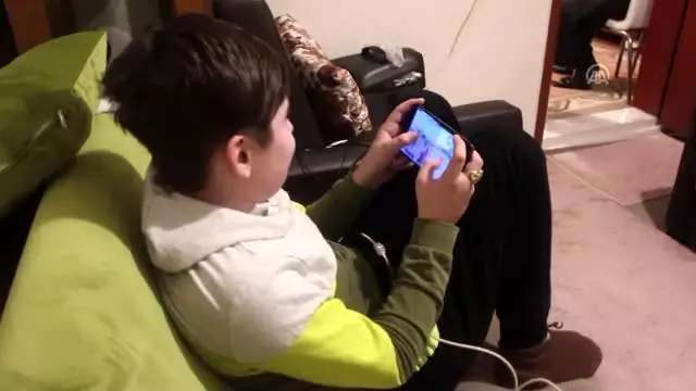 Temizlik maddesi içen çocuk ameliyat için bir kez daha ABD yolcusu Temizlik maddesi içen çocuk ameliyat için bir kez daha ABD yolcusu