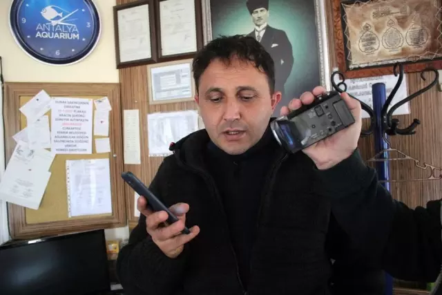 Uyanık taksiciler telefon dolandırıcılarıyla böyle eğlendi Uyanık taksiciler telefon dolandırıcılarıyla böyle eğlendi