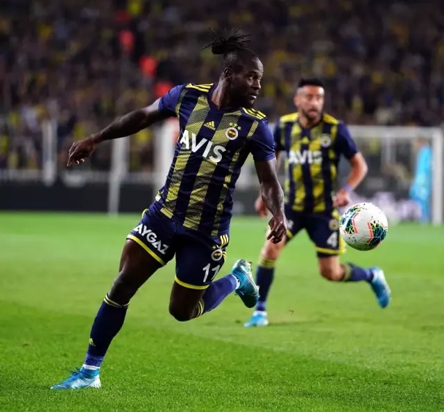 Victor Moses, Inter ile el sıkıştı Victor Moses, Inter ile el sıkıştı