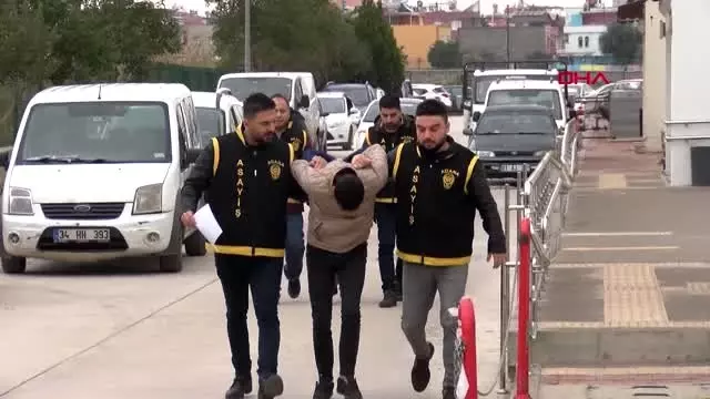 Adana 10 evden 100 bin liralık hırsızlık yapan 2 kişi tutuklandı Adana 10 evden 100 bin liralık hırsızlık yapan 2 kişi tutuklandı