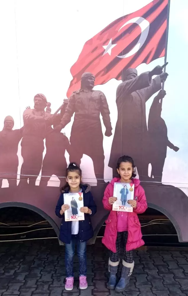 Afşin'de ozanlar 100'üncü yıl için söyledi Afşin'de ozanlar 100'üncü yıl için söyledi