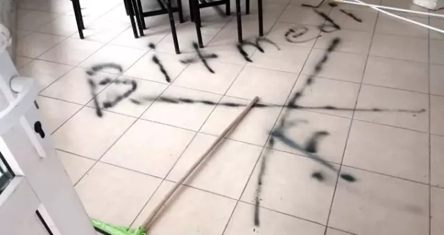 AK Parti'den cemevine yapılan saldırıyla ilgili açıklama: Toplumun fay hatlarını hedef alıyorlar AK Parti'den cemevine yapılan saldırıyla ilgili açıklama: Toplumun fay hatlarını hedef alıyorlar