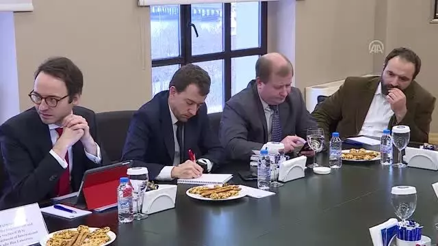 AP Türkiye Raportörü Amor akademisyenler ve öğrencilerle bir araya geldi AP Türkiye Raportörü Amor akademisyenler ve öğrencilerle bir araya geldi