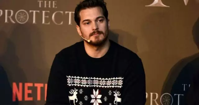Asker olan Çağatay Ulusoy'un kamuflajlı fotoğrafı ortaya çıktı