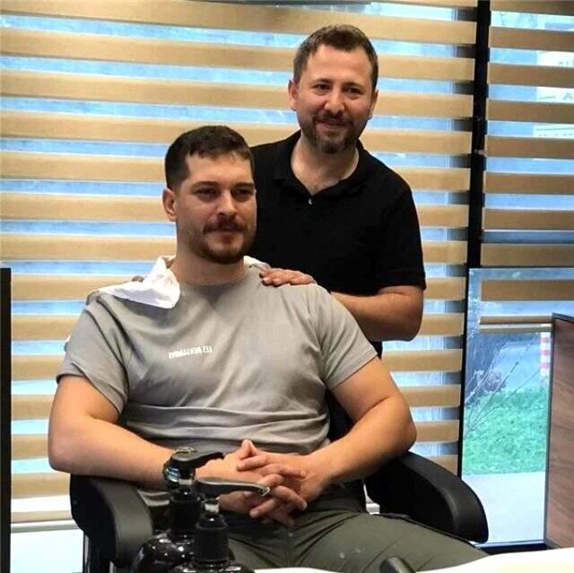 Asker olan Çağatay Ulusoy'un kamuflajlı fotoğrafı ortaya çıktı
