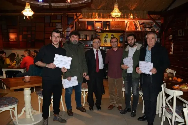 Bağlama yapımı kursu sona erdi Bağlama yapımı kursu sona erdi