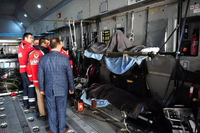 Bakan Koca: 'Toplam 17 hastanın 10 tanesini Türkiye'ye getirmiş olduk' Bakan Koca: 'Toplam 17 hastanın 10 tanesini Türkiye'ye getirmiş olduk'