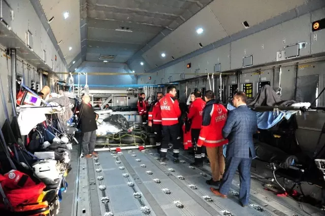 Bakan Koca: 'Toplam 17 hastanın 10 tanesini Türkiye'ye getirmiş olduk' Bakan Koca: 'Toplam 17 hastanın 10 tanesini Türkiye'ye getirmiş olduk'