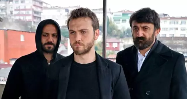 Çukur dizisinin oyuncusu Necip Memili, Didem Dayıcıoğlu ile evlendi Çukur dizisinin oyuncusu Necip Memili, Didem Dayıcıoğlu ile evlendi