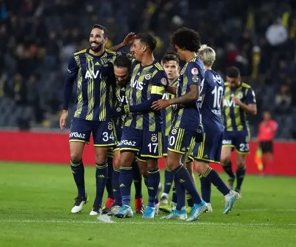 Fenerbahçe, ZTK'da çeyrek finale yükseldi