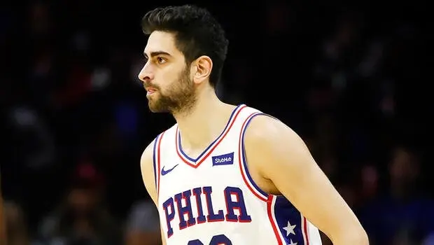 Furkan Korkmaz'dan kritik üçlüğü, Philadelphia 76ers'ı güldürdü! Furkan Korkmaz'dan kritik üçlüğü, Philadelphia 76ers'ı güldürdü!