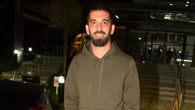 Galatasaray'da son dakika! Son mesajın ardından Arda Turan... Galatasaray'da son dakika! Son mesajın ardından Arda Turan...
