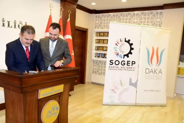 Hakkari'de 2019 SOGEP Güdümlü Projelerin protokolü imzalandı Hakkari'de 2019 SOGEP Güdümlü Projelerin protokolü imzalandı