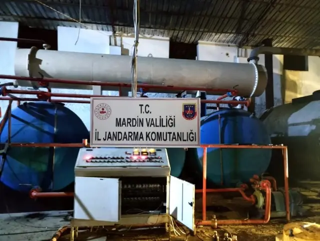 Jandarma BOTAŞ petrol boru hattından ham petrol çalın şahısları suçüstü yakaladı