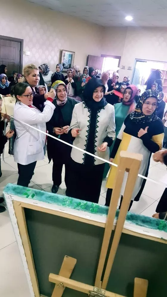 Kadın Kültür ve Sanat Merkezlerinden dönem sonu sergisi Kadın Kültür ve Sanat Merkezlerinden dönem sonu sergisi