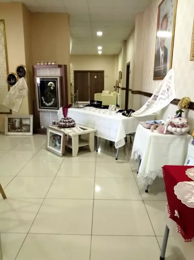 Kadın Kültür ve Sanat Merkezlerinden dönem sonu sergisi Kadın Kültür ve Sanat Merkezlerinden dönem sonu sergisi