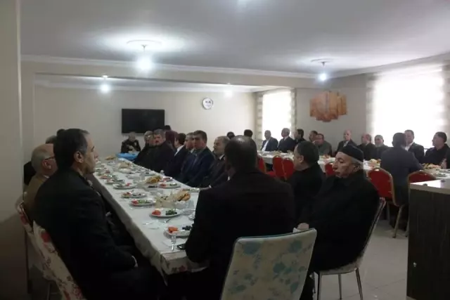 Kaymakam İlidi, kanaat önderleriyle bir araya geldi Kaymakam İlidi, kanaat önderleriyle bir araya geldi