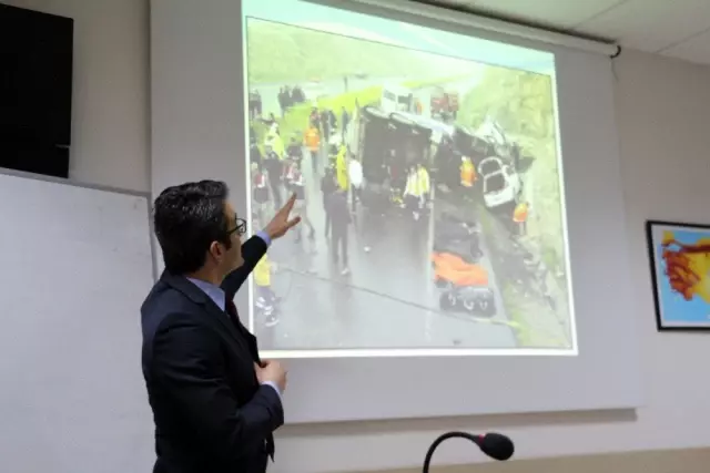 Konya AFAD'da İlk Yardım temalı toplantı Konya AFAD'da İlk Yardım temalı toplantı