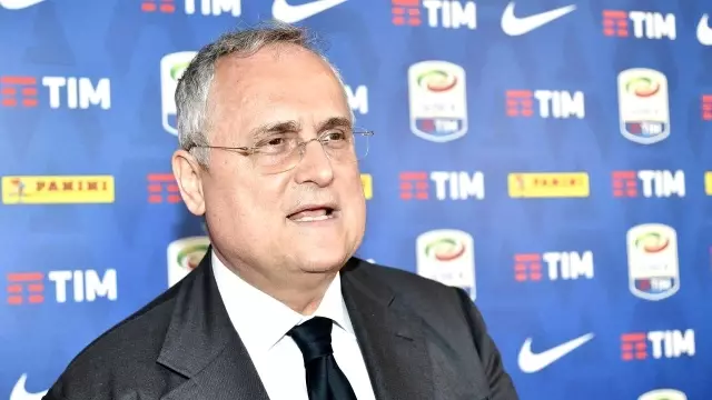 Lazio Başkanı, kulübe gelen cezayı taraftarlarına fatura etti Lazio Başkanı, kulübe gelen cezayı taraftarlarına fatura etti