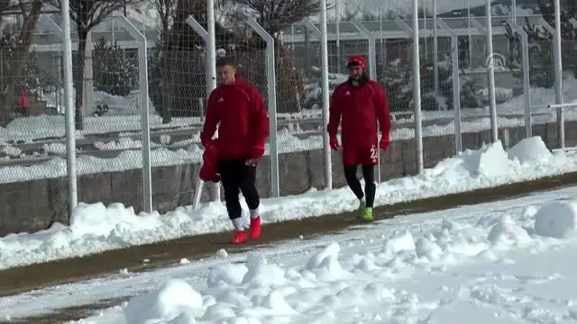Lider Sivasspor kalan maçlarını final olarak görüyor Lider Sivasspor kalan maçlarını final olarak görüyor