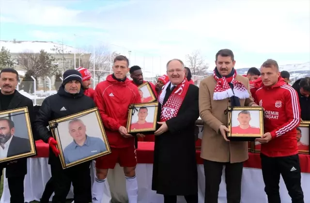 Lider Sivasspor kalan maçlarını final olarak görüyor Lider Sivasspor kalan maçlarını final olarak görüyor