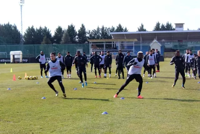 Marius Sumudica: 'Menajerlik şirketine ortak olduğum kanıtlansın futbolu bırakırım' Marius Sumudica: 'Menajerlik şirketine ortak olduğum kanıtlansın futbolu bırakırım'