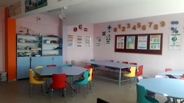 MEB'in ilk Kalite Yönetim Sertifikası Hasan Polatkan Ortaokulu'na verildi MEB'in ilk Kalite Yönetim Sertifikası Hasan Polatkan Ortaokulu'na verildi