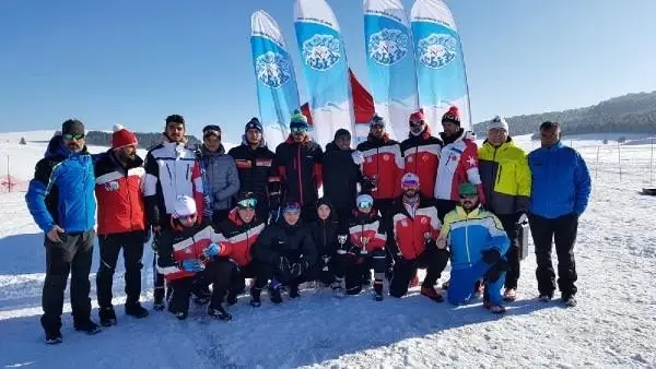 Milli sporcular, Kayaklı Koşu Balkan Kupası'nda 6 madalya kazandı