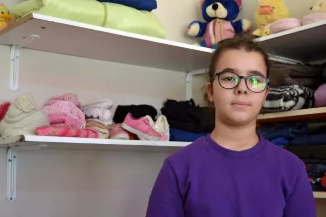 Ortaokulda ihtiyaç sahibi öğrenciler için 'Sosyal Market' açtılar Ortaokulda ihtiyaç sahibi öğrenciler için 'Sosyal Market' açtılar