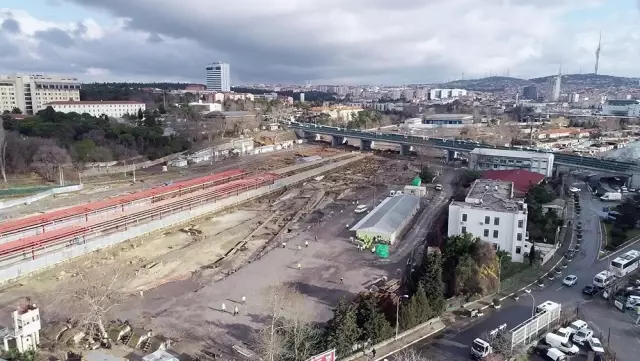 Rayların altından çıkan tarihi dev liman şehri Rayların altından çıkan tarihi dev liman şehri