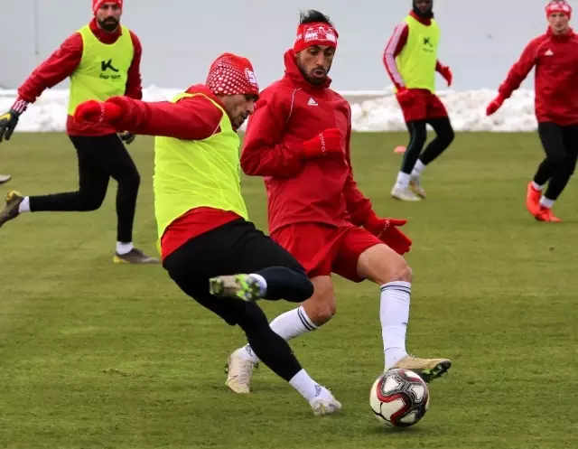 Rıza Çalımbay: 'Maçlarımızın hepsi bizim için final' Rıza Çalımbay: 'Maçlarımızın hepsi bizim için final'