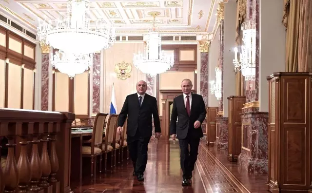 Rusya'nın yeni Başbakanı Mişustin, Putin'e yeni kabineyi tanıttı Rusya'nın yeni Başbakanı Mişustin, Putin'e yeni kabineyi tanıttı