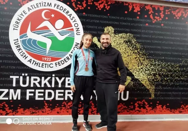 Şanlıurfalı sporcu Nidanur akranlarına örnek oldu