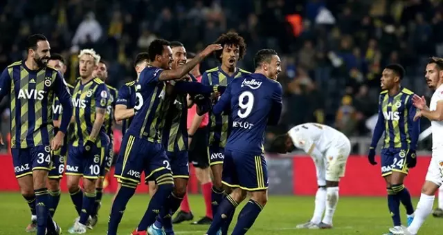 Son Dakika: Fenerbahçe, Kayserispor'u 2-0 yendi Son Dakika: Fenerbahçe, Kayserispor'u 2-0 yendi