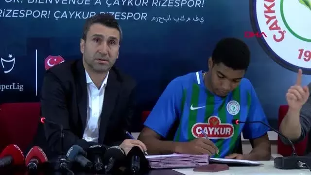 Spor çaykur rizespor, yeni transferleriyle sözleşme imzaladı Spor çaykur rizespor, yeni transferleriyle sözleşme imzaladı