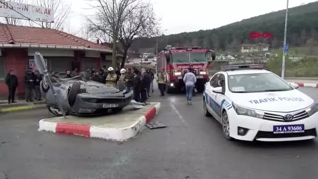 Sultanbeyli'de otomobil takla attı