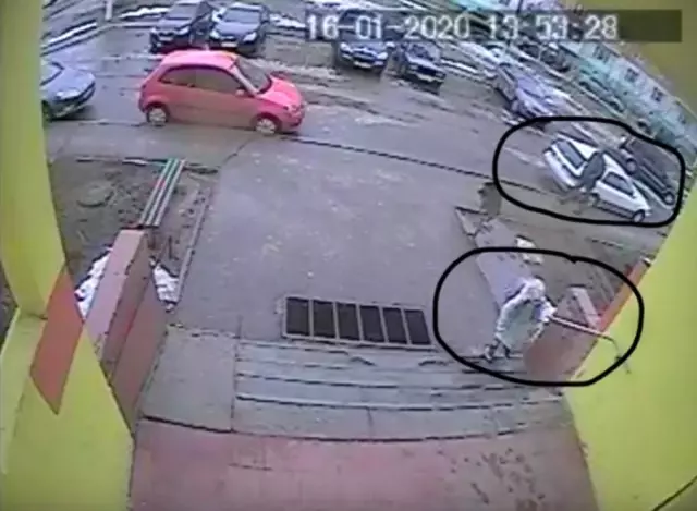 Küçük kızı zekası kurtardı! Tacizciyi tuzağa düşürdüğü anlar kameraya yansıdı Küçük kızı zekası kurtardı! Tacizciyi tuzağa düşürdüğü anlar kameraya yansıdı