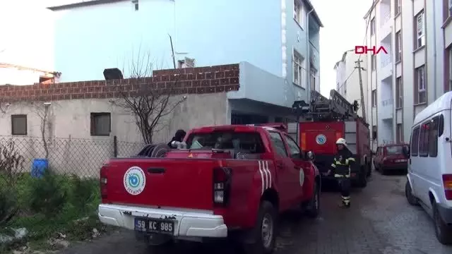 Tekirdağ malkara'daki ev yangında 1 kişi dumandan etkilendi