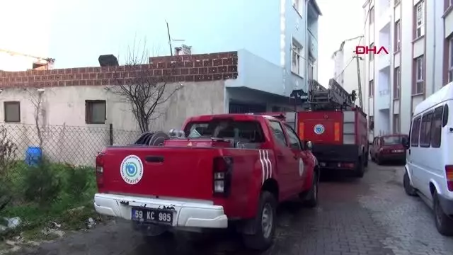 Tekirdağ malkara'daki ev yangında 1 kişi dumandan etkilendi