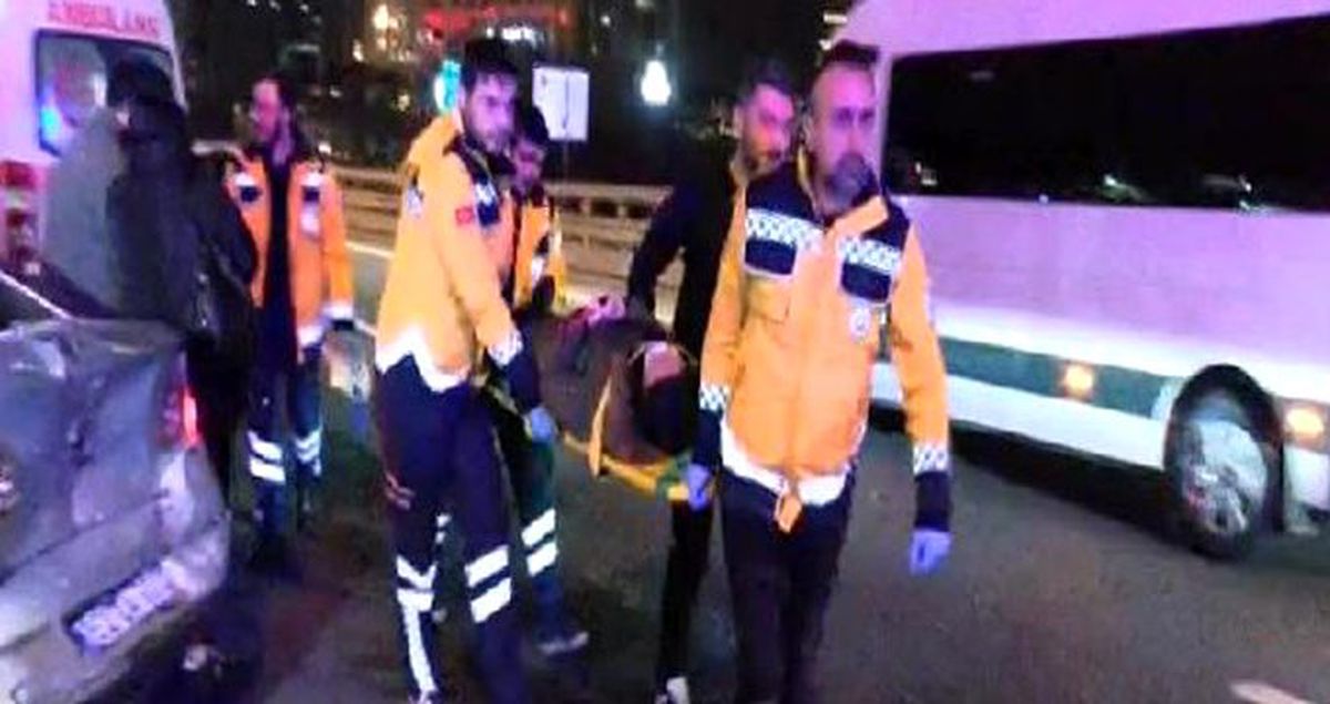 TEM Seyrantepe'de 6 aracın karıştığı kazada 1'i ağır 8 kişi yaralandı