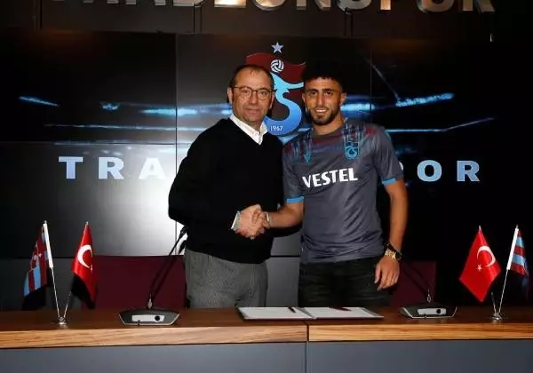 Trabzonspor'da Bilal Başacıkoğlu için imza töreni düzenlendi