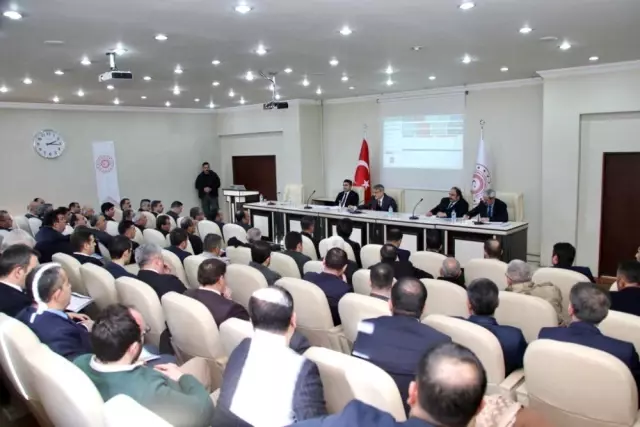 Vali Ekinci: ' 2019 yılında 253 proje tamamlandı' Vali Ekinci: ' 2019 yılında 253 proje tamamlandı'
