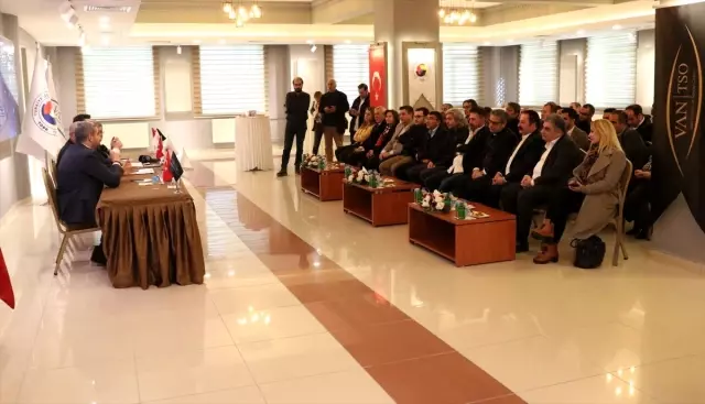 'Van Bölgesel Topluluk Merkezi' protokolü imzalandı 'Van Bölgesel Topluluk Merkezi' protokolü imzalandı