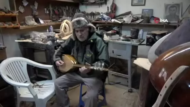 Yarım asırdır hem yapıyor hem satıyor hem çalıyor Yarım asırdır hem yapıyor hem satıyor hem çalıyor