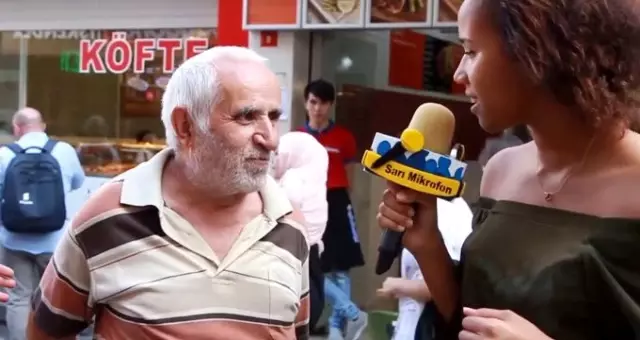 YouTuber Berkcan Güven'den ilginç iddia: Taksim Dayı'yla video çekmek isteyince yeğenleri 50 bin TL istedi YouTuber Berkcan Güven'den ilginç iddia: Taksim Dayı'yla video çekmek isteyince yeğenleri 50 bin TL istedi