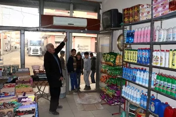 Yüksek voltaj nedeniyle eşyalarının zarar gördüğünü iddia ettiler Yüksek voltaj nedeniyle eşyalarının zarar gördüğünü iddia ettiler
