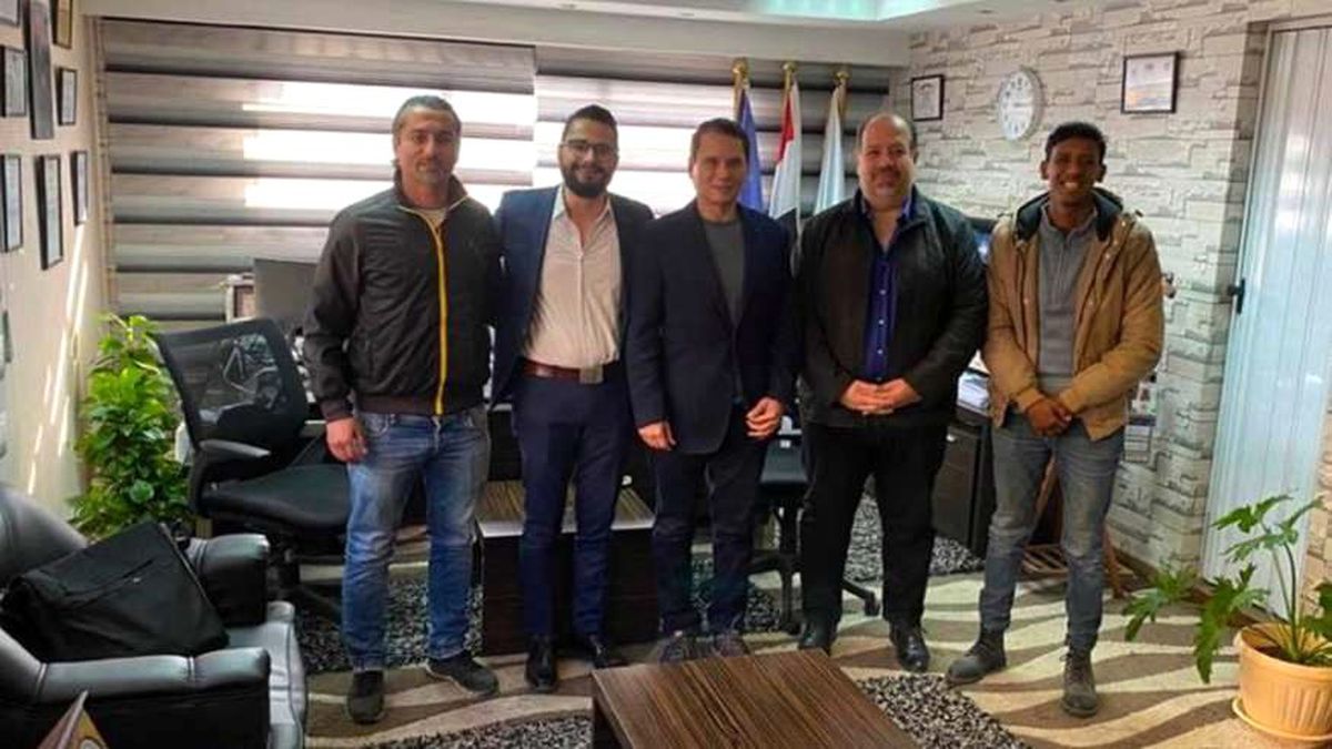 6th October, 75 yaşındaki Ezz El-Din Bahader'i transfer etti
